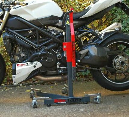 DUCATI_Streetfighter_maintenance