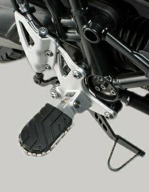 BMW_RnineT-Foot