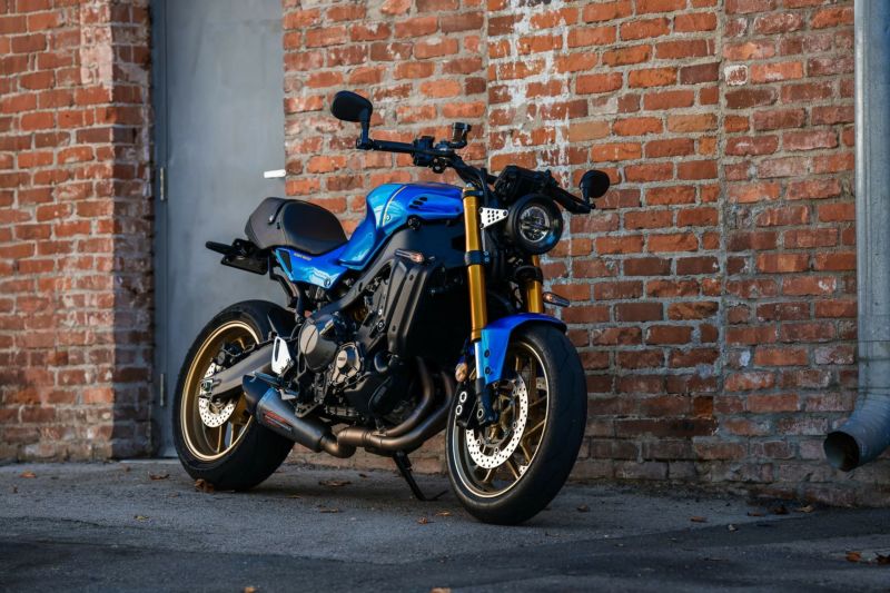 USヨシムラ AT2 フルシステムマフラー Yamaha MT-09 (21-23